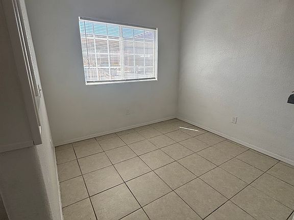 4th image of 4730 E Craig Rd Unit 1082