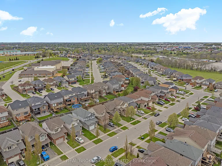 1047 Marquette Dr — Photo 42