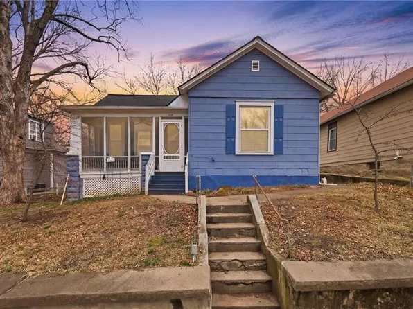 816 Pottawatomie St, Leavenworth, KS 66048