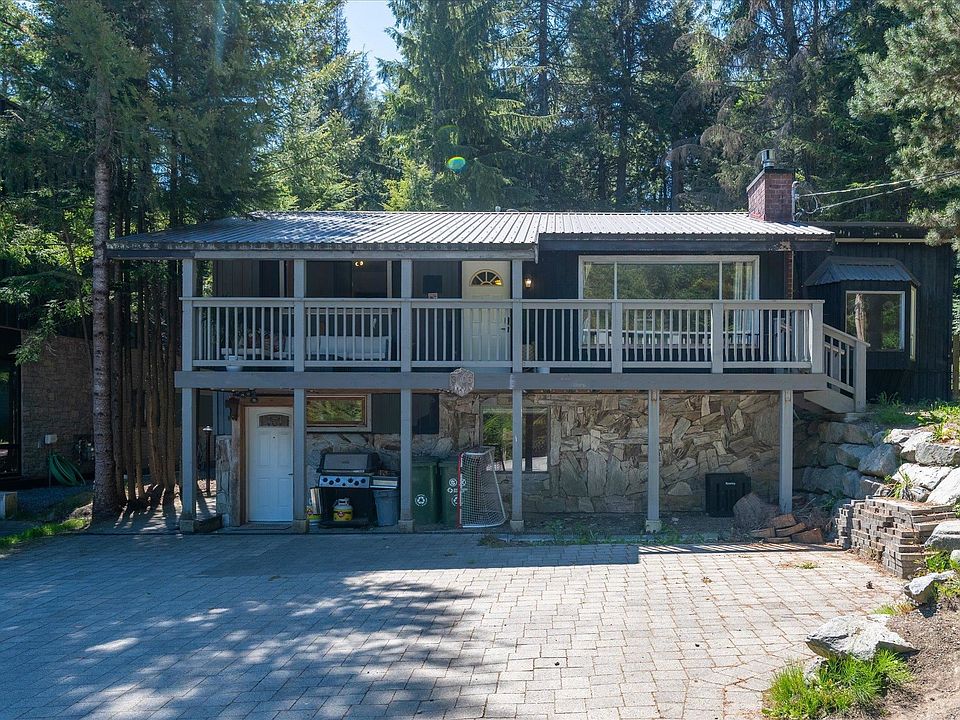 1st image of 3106 Tyrol Cres