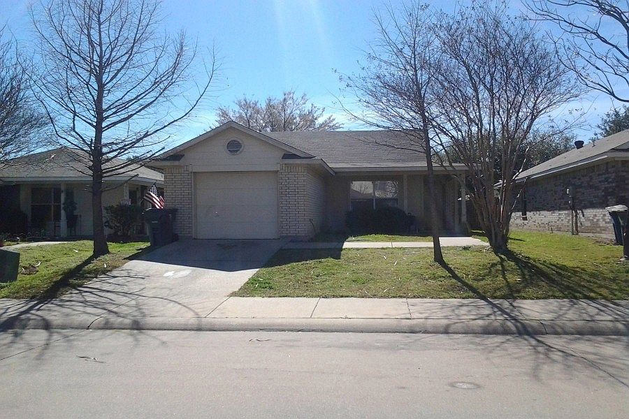 1st image of 9732 Stonewood Dr