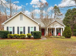 6045 Burnt Mill Run, Matthews, NC 28104