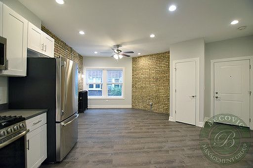 5th image of 1063 W Glenlake Ave APT 1N