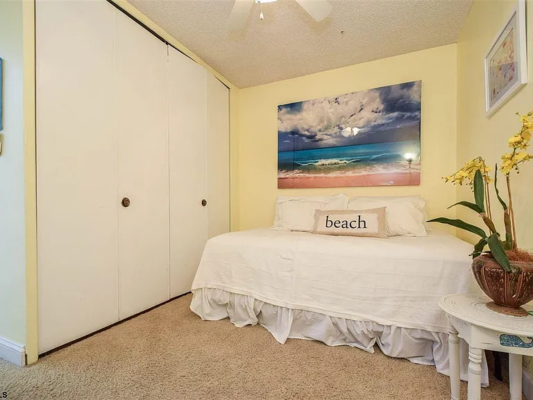 9400 Atlantic Ave #1003 — Photo 12