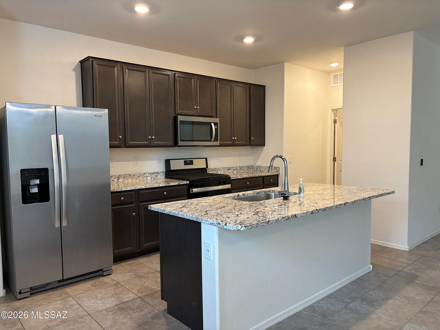 3 bed, 2.0 bath, 1745 sqft, $2,050 — Photo 1
