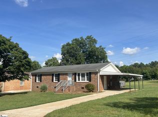 102 Spruce Ave, Greer, SC 29651