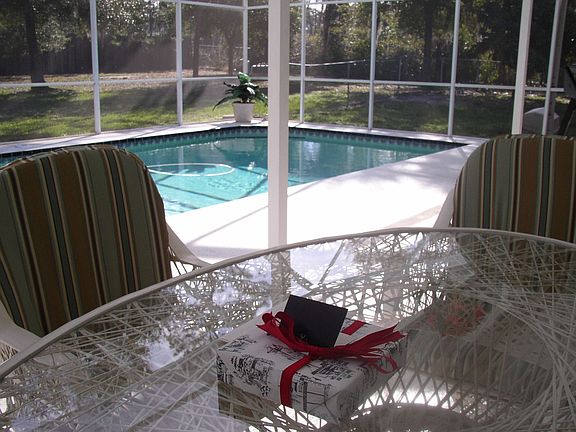 4th image of 3233 Rolling Woods Dr