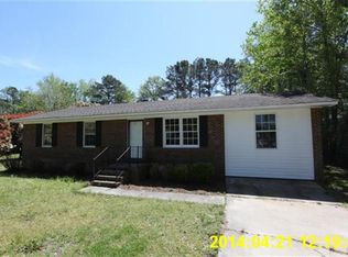 727 James Pait Rd, Bladenboro, NC 28320