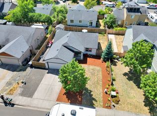 25212 Irenic Ave, Veneta, OR 97487