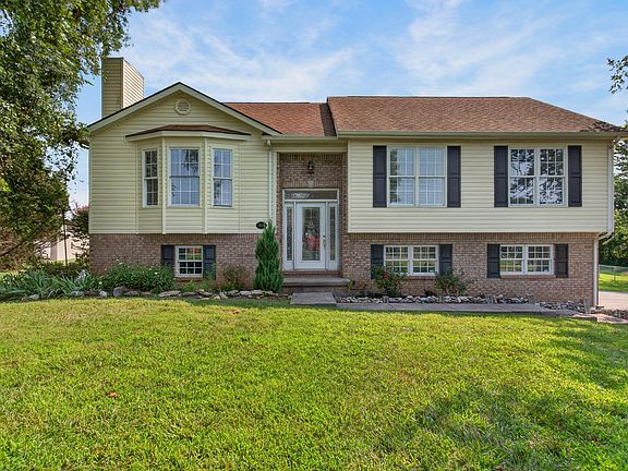 5th image of 364 Ridgeview Dr