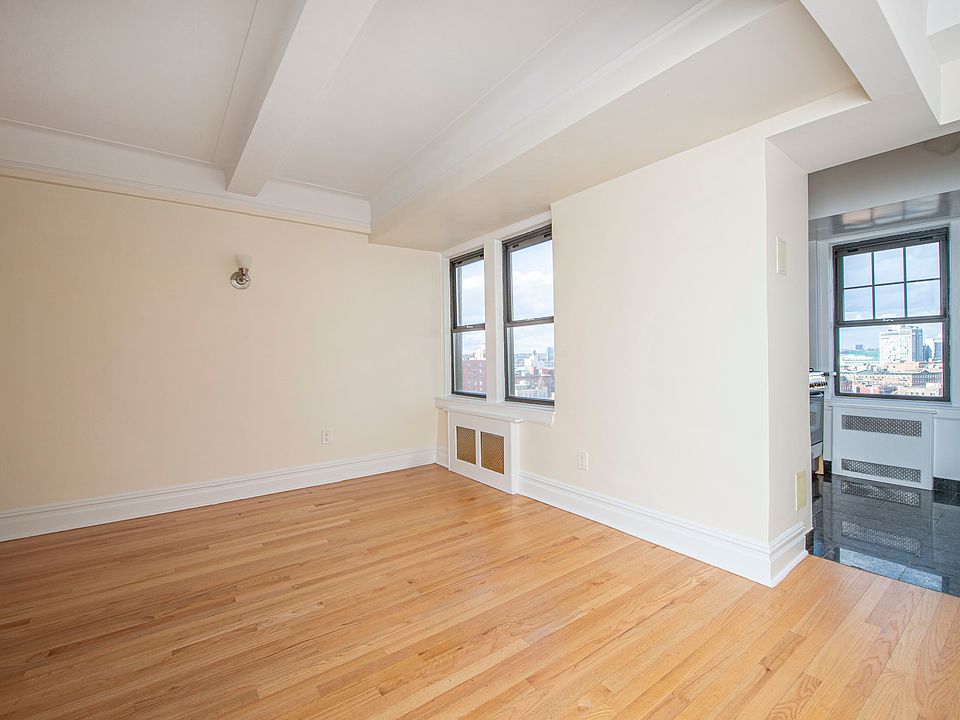 1st image of 95 Christopher St APT 14I