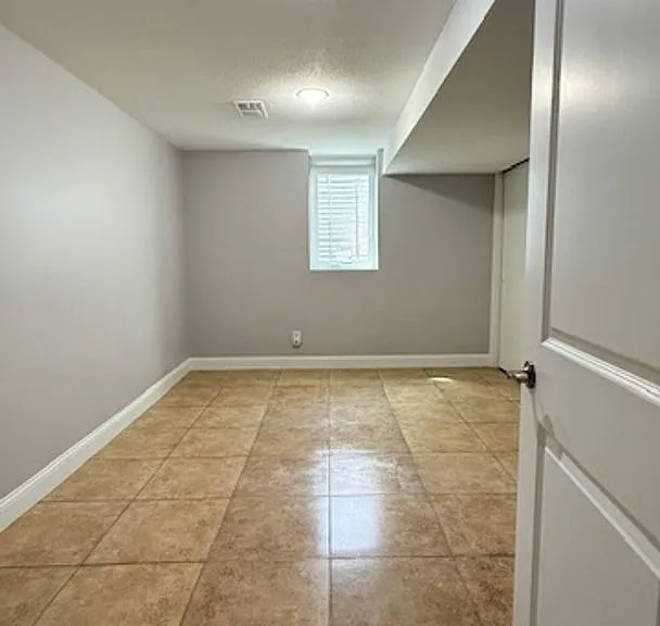 8442 Haeg Dr — Photo 20