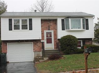 22 Hitchcock Dr, Meriden, CT 06450