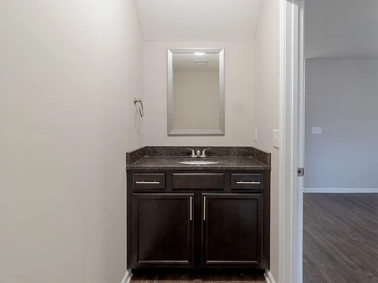 121 Melbourne Dr #D — Photo 8