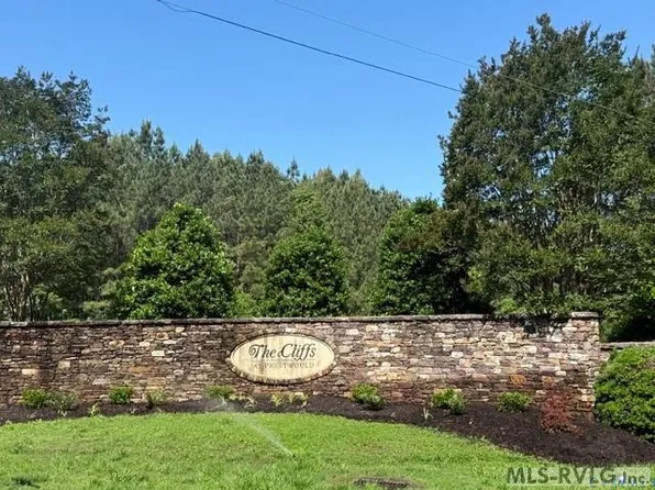 Prestwould Dr, Clarksville, VA 23927