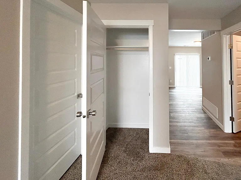 190 Margette Way — Photo 8