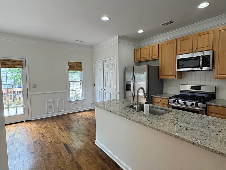 113 Richardson St SE — Photo 9