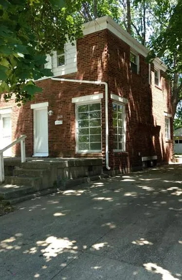 209 S Emerson Ave — Photo 2