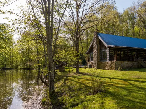 1056 W Sears Rd, Pegram, TN 37143