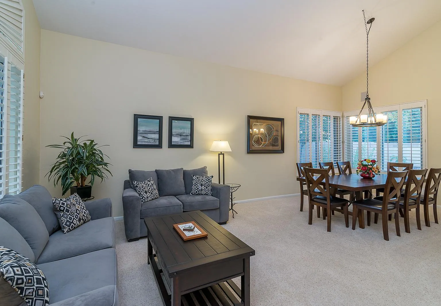 6417 E Marilyn Road — Photo 4