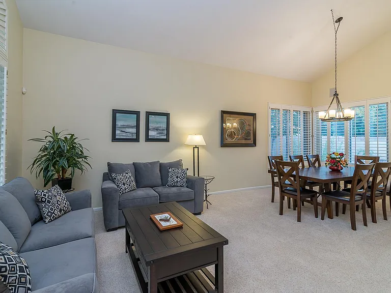 6417 E Marilyn Rd — Photo 4