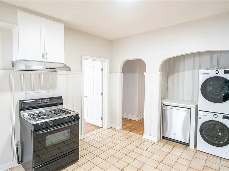 20 Breed St #3 — Photo 2