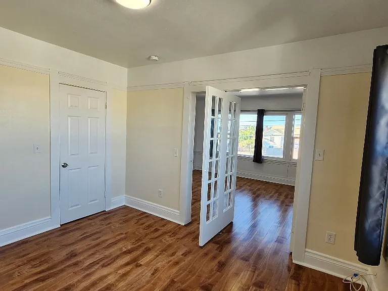 1003 Roosevelt Ave — Photo 7