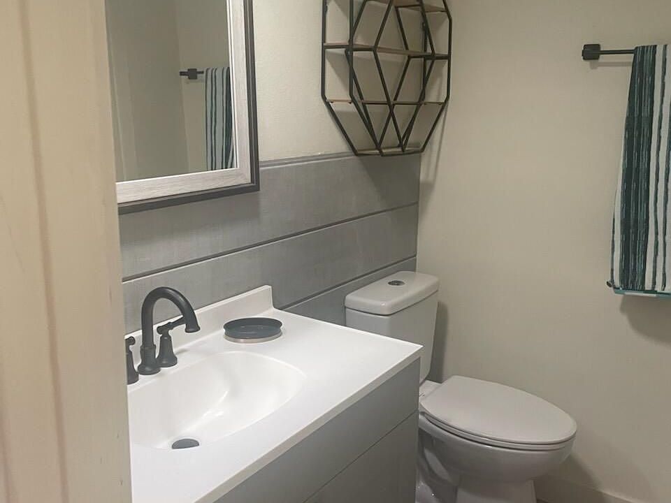2nd image of 9634 W Brown St APT B