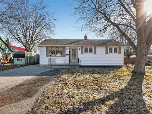 26 Ontario St, Tillsonburg, ON N4G 2V6