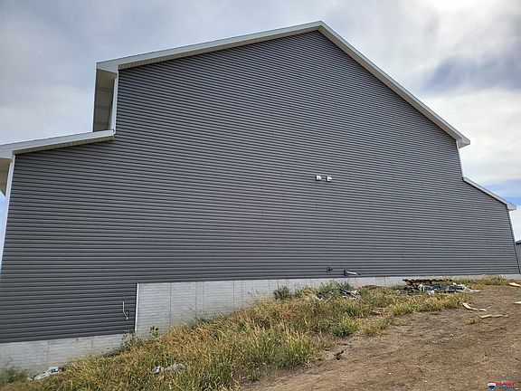 3rd image of 9426 Merryvale Dr