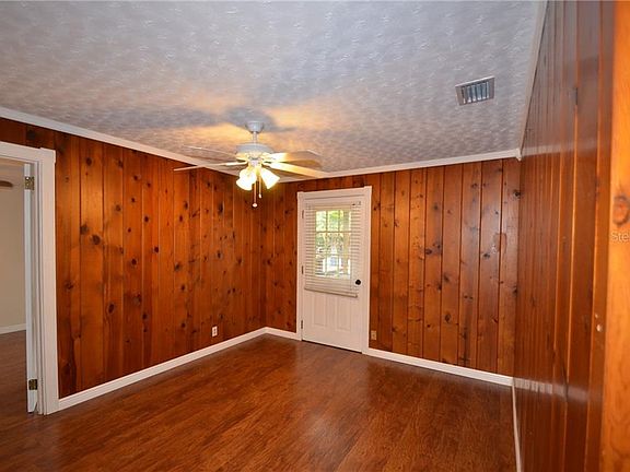 5th image of 307 E Pine St