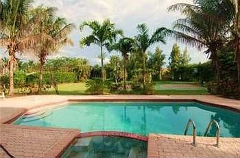 5th image of 12220 NW 12th St