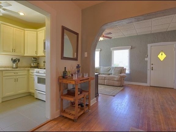 5th image of 1110 Mesita Dr