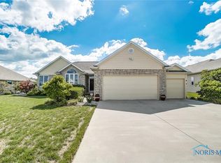 18835 Olympic Dr, Findlay, OH 45840