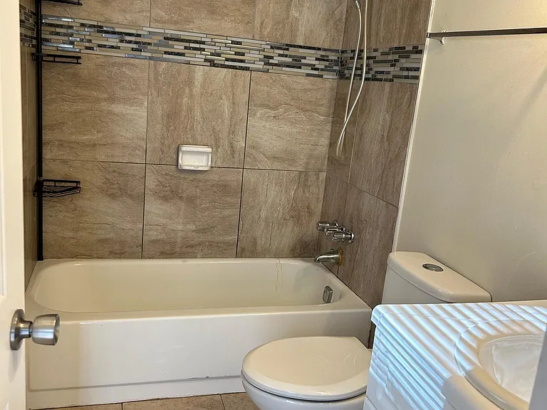 1201 Ridgeside Dr NW — Photo 18