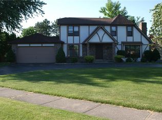 182 Essla Dr, Rochester, NY 14612