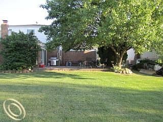 4th image of 2209 Zenia Dr