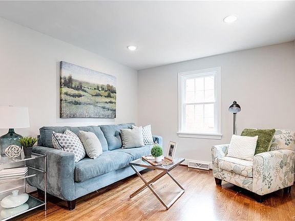 4th image of 4718 Park Ave