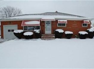 7287 Maplewood Rd, Parma, OH 44130
