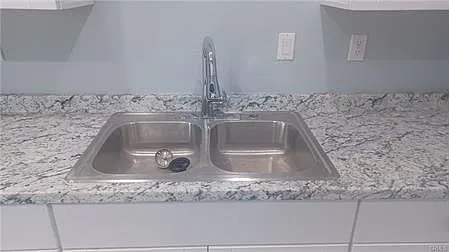 690 Arbor Way — Photo 9