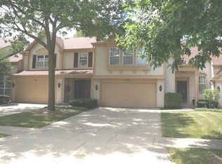 704 Alsace Cir, Buffalo Grove, IL 60089
