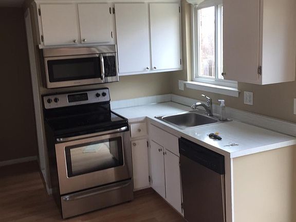 2nd image of 101 Sheffield Dr
