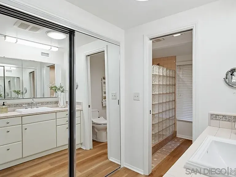 8635 Cliffridge Ave — Photo 17