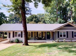 1515 Laughridge Dr, Cary, NC 27511