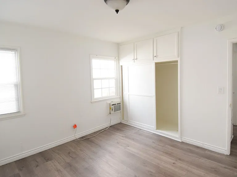 10385 W Olympic Blvd — Photo 7