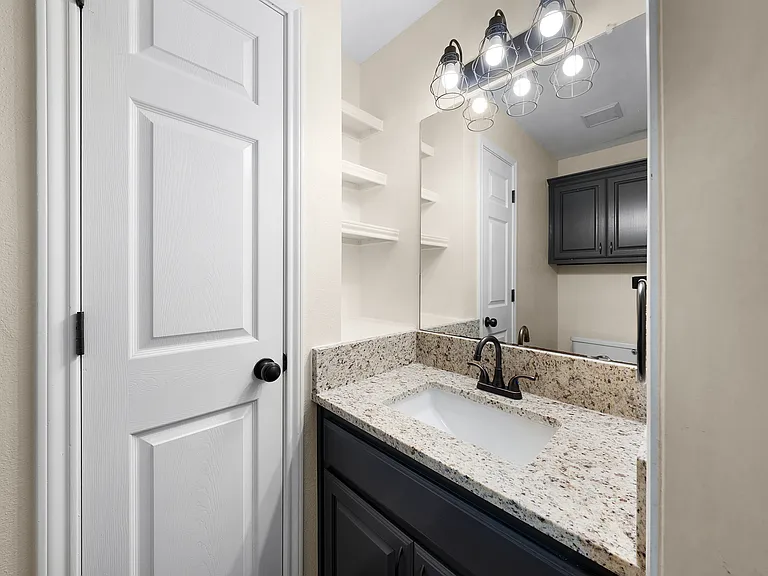 324 N Tolbert Ave — Photo 21