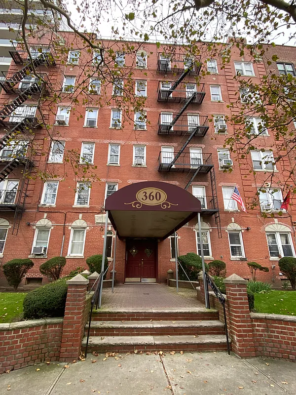 360 Ocean Pkwy Unit 5G  