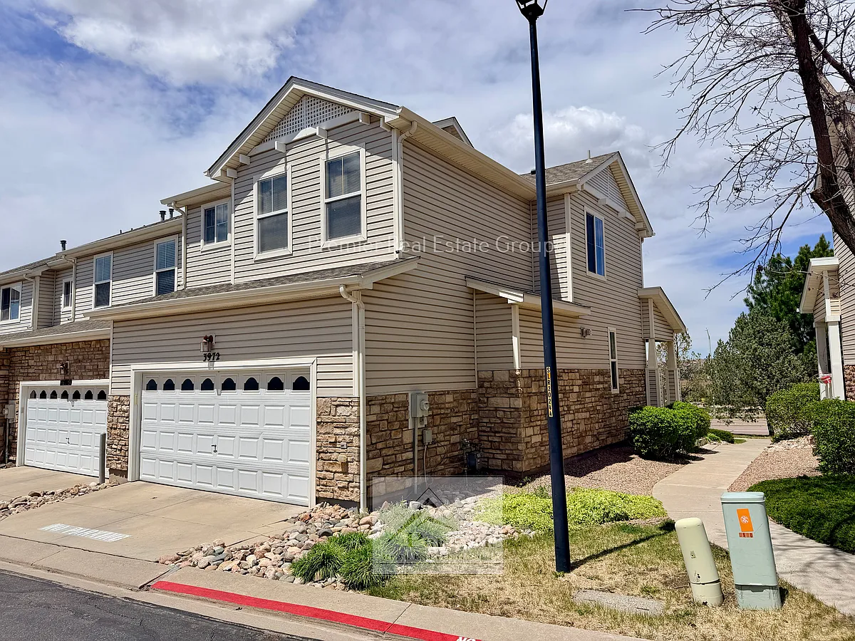 Building Photo - 3972 Diamond Ridge Vw