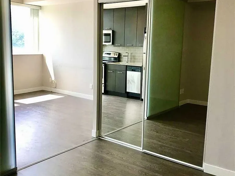 2055 Danforth Ave #312 — Photo 5