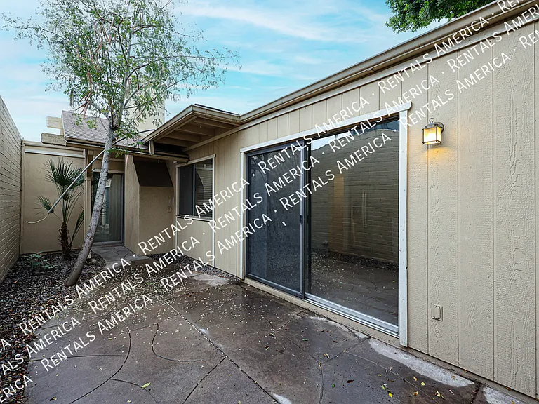 6626 N Majorca Ln W — Photo 23